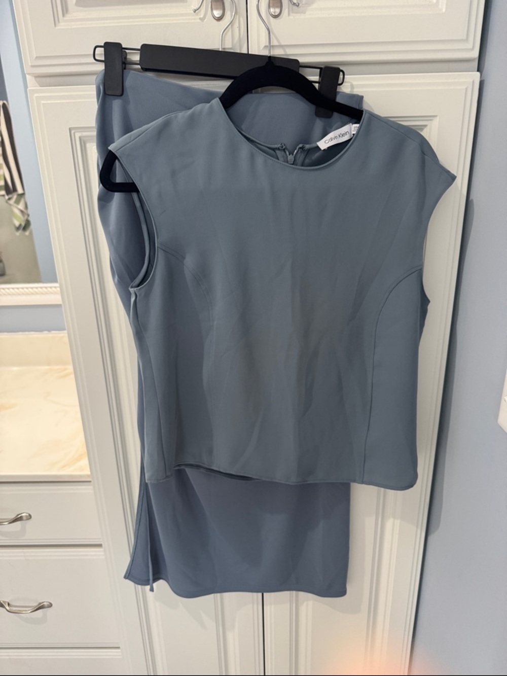 Calvin Klein Women’s Sleeveless knit set topS and skirt M in Slate Blue EUC